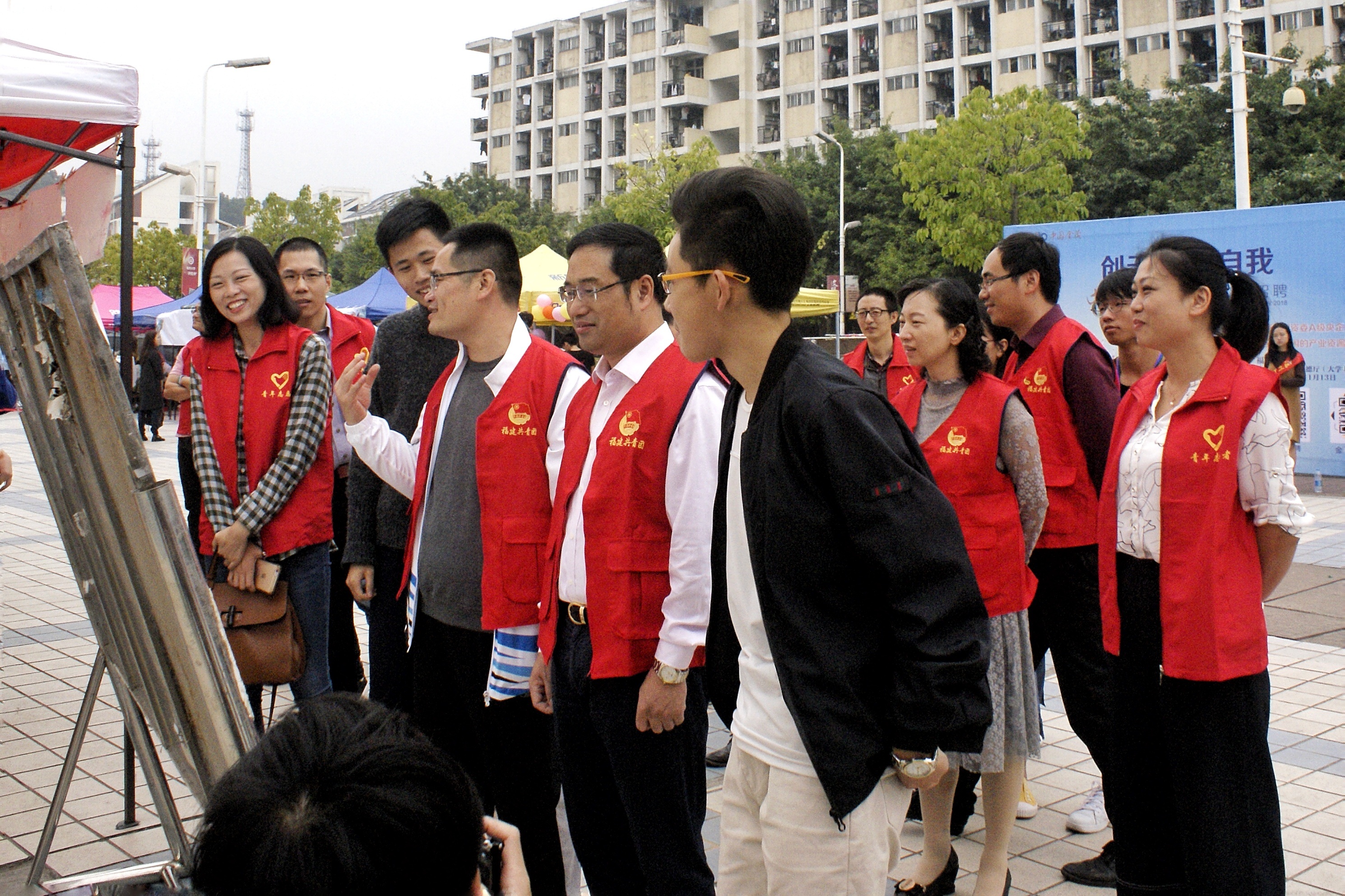 成人动漫
2016级3班“绘祖国蓝图,畅人生宏愿” 团立项活动顺利举行 (1)